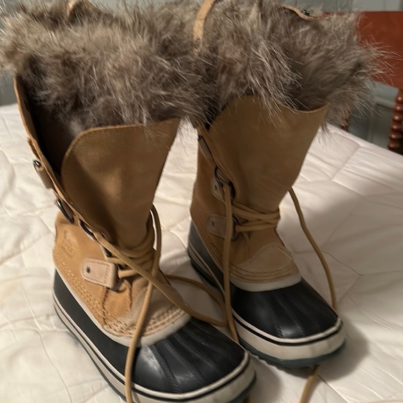 Sorel Shoes - Sorel Joan of Arctic Boots Size 7 Chestnut Brown